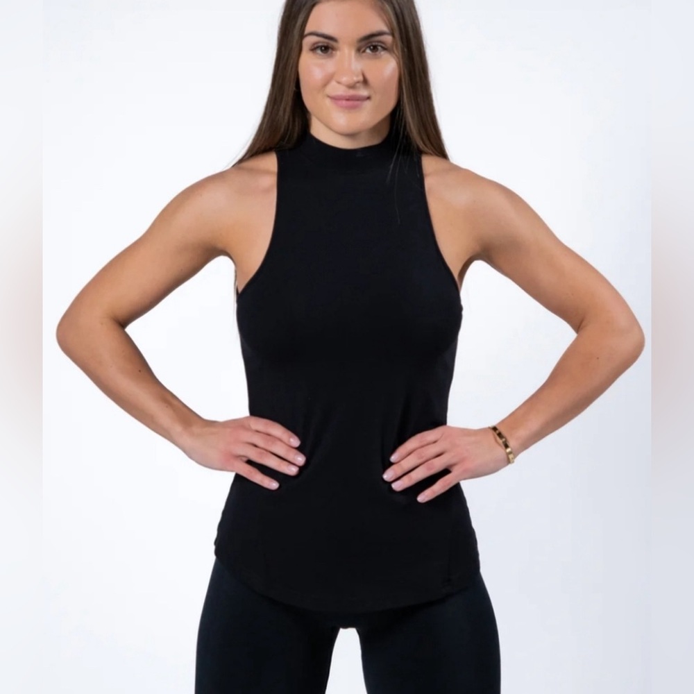 Alphalete Evo Tank - Black Medium